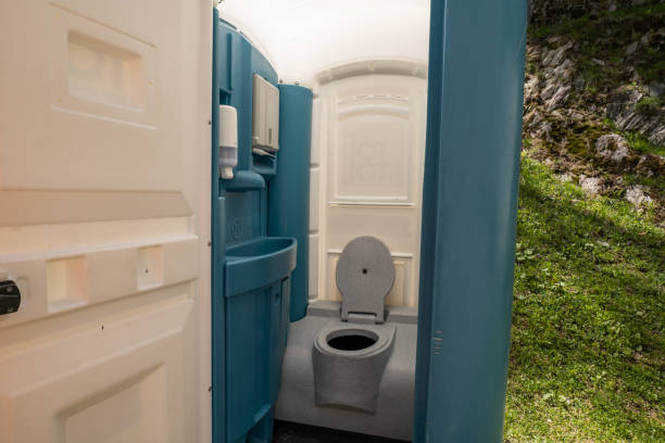 Best Porta potty rental near me  in Kathleen, FL